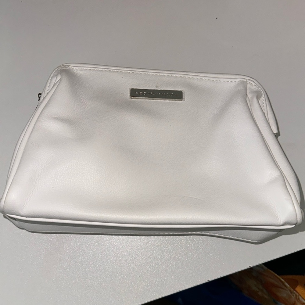 Makeup Bag - Picture 2 of 4